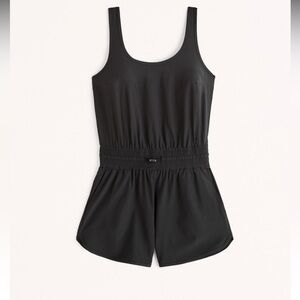 NWT Abercrombie Traveler Romper- XS tall